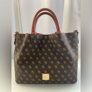 Dooney and Bourke Purse Handbag